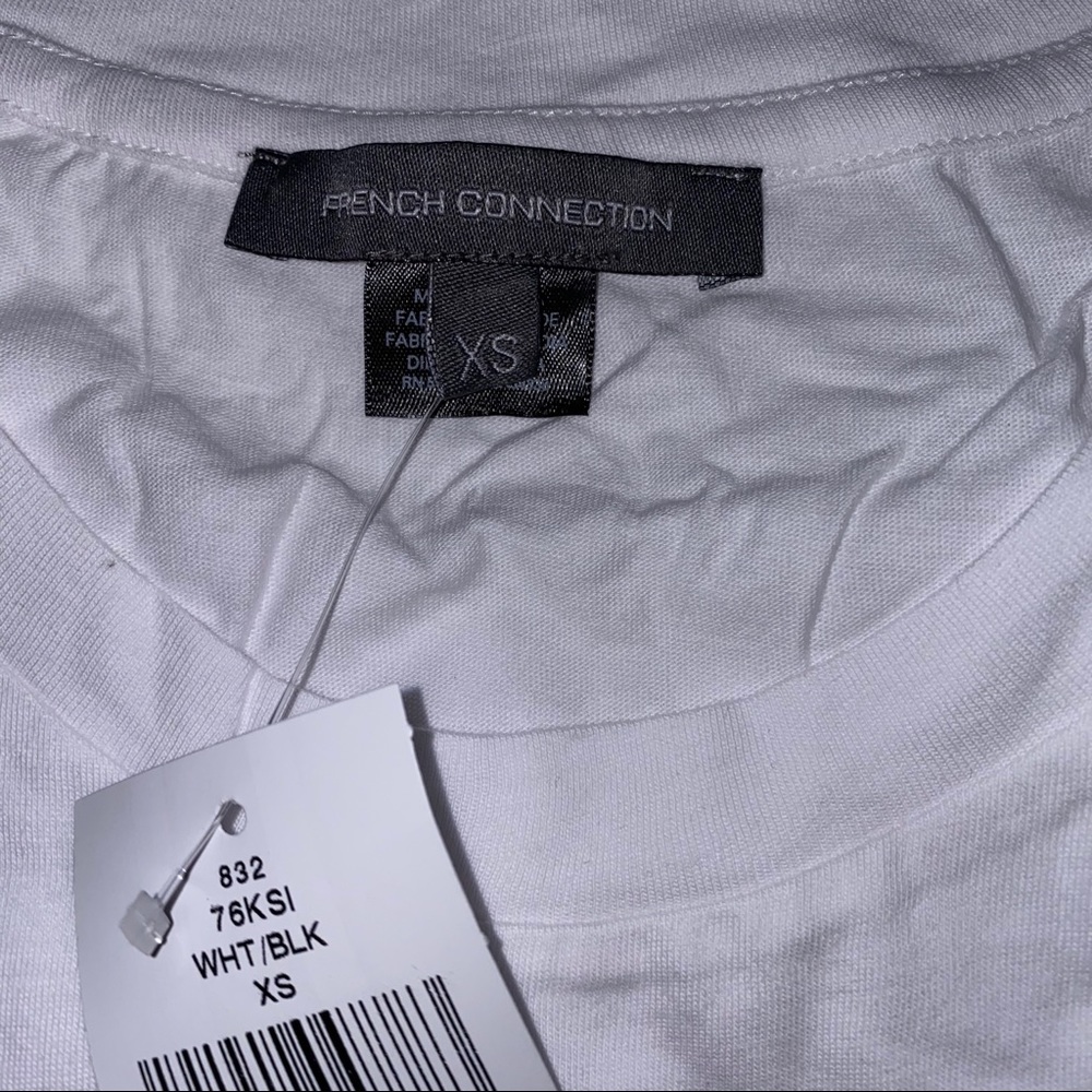 1 XS Left!! French Connection Women’s Graphic Tee - Picture 6 of 8